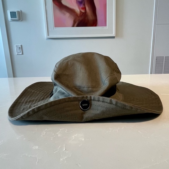 GANNI
Software Heavy Cotton Hat - Picture 7 of 12